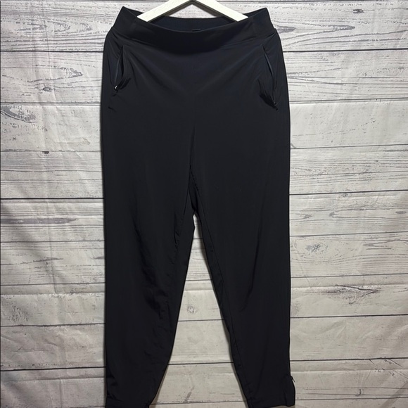 Athleta pull on pants - Picture 1 of 7